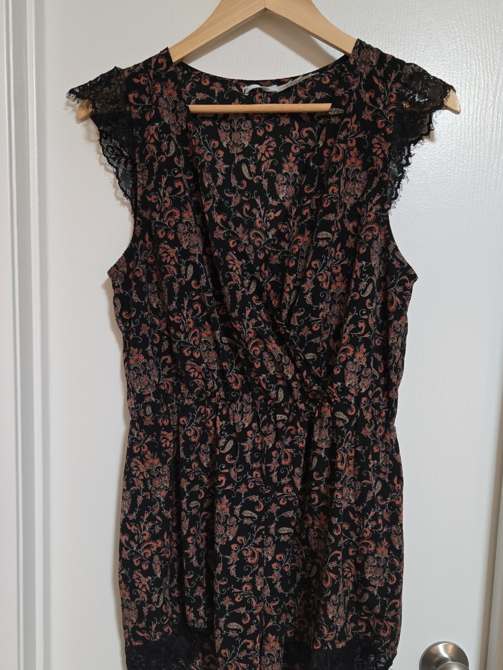 Kimchi Blue Large Black Floral Lace Sleeve Romper